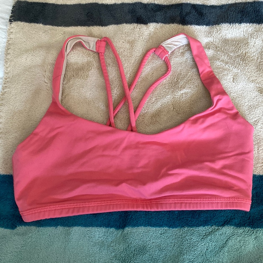 Pink lululemon sports bra